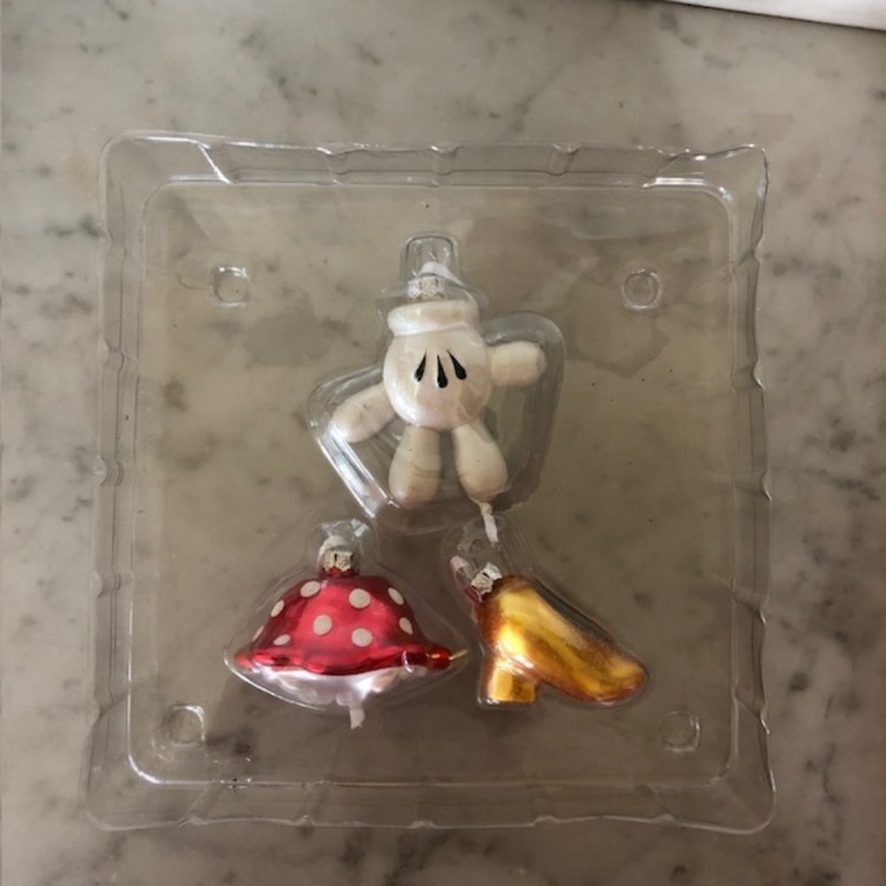 DISNEY Hallmark Special 85th Anniversary Minnie Mouse Glass Blown Orname… - Picture 9 of 15